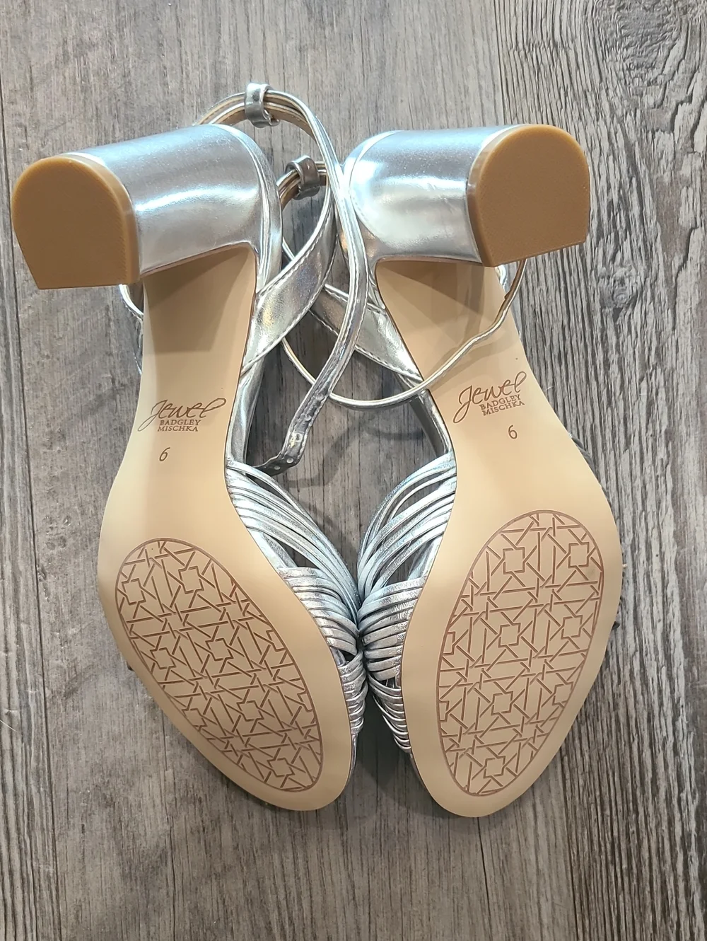 Jewel Badgley Mischka Christen Knot Detail Block Heel Evening Sandals Size 6